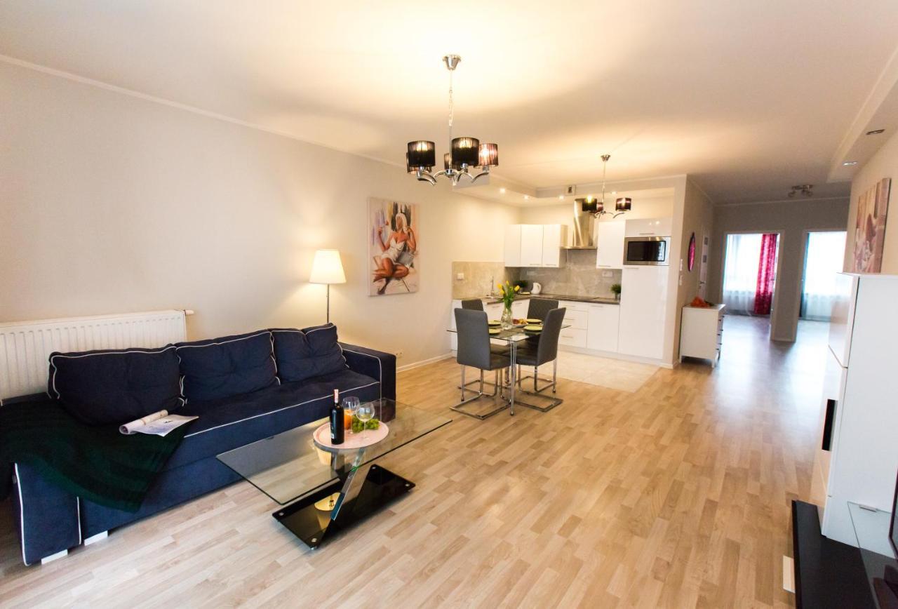 Pcd Aparthotel Ochota Варшава Экстерьер фото