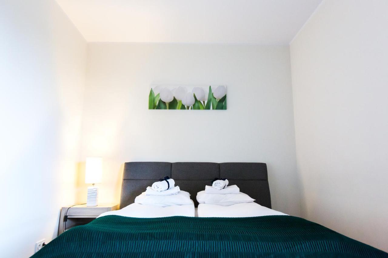 Pcd Aparthotel Ochota Варшава Экстерьер фото