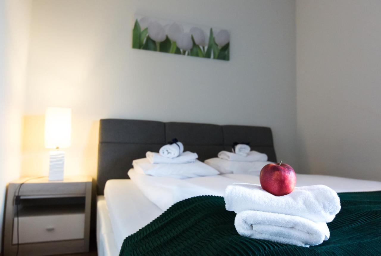 Pcd Aparthotel Ochota Варшава Экстерьер фото