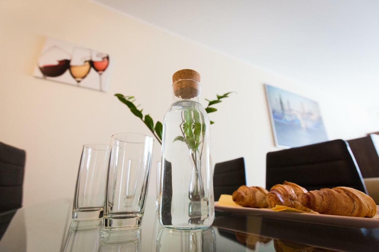 Pcd Aparthotel Ochota Варшава Экстерьер фото