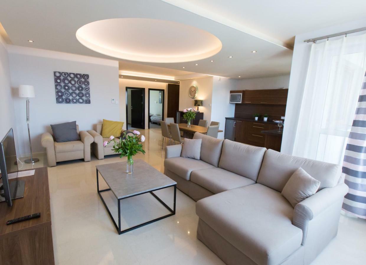 Pcd Aparthotel Ochota Варшава Экстерьер фото