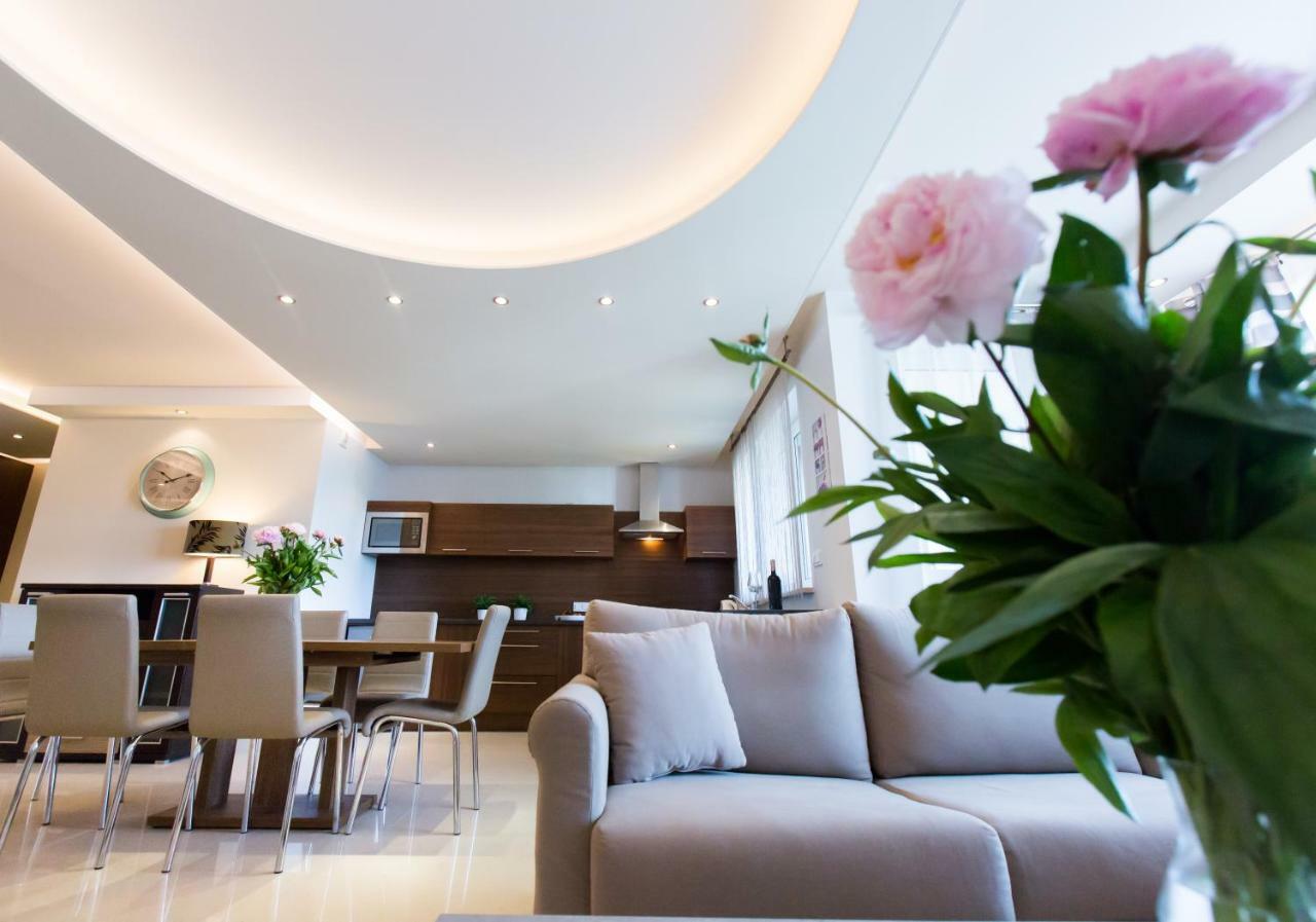 Pcd Aparthotel Ochota Варшава Экстерьер фото