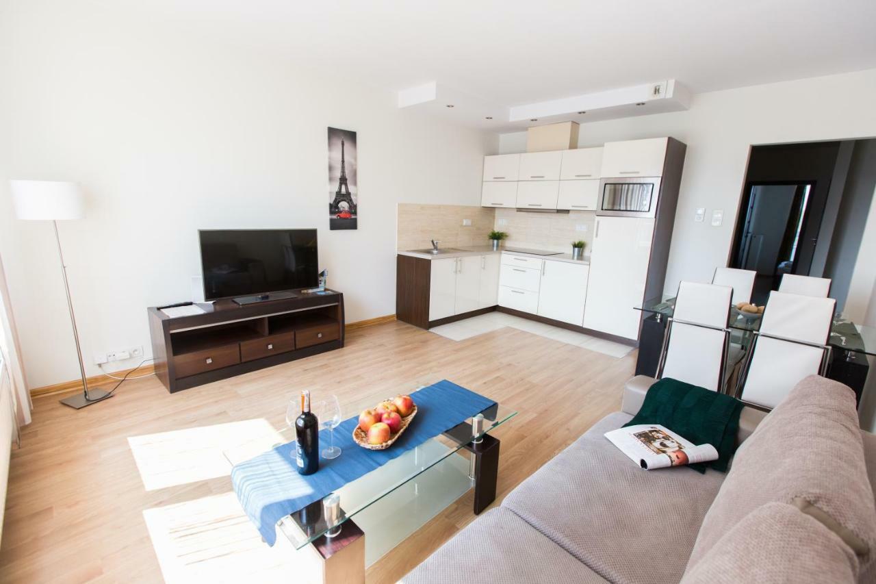 Pcd Aparthotel Ochota Варшава Экстерьер фото